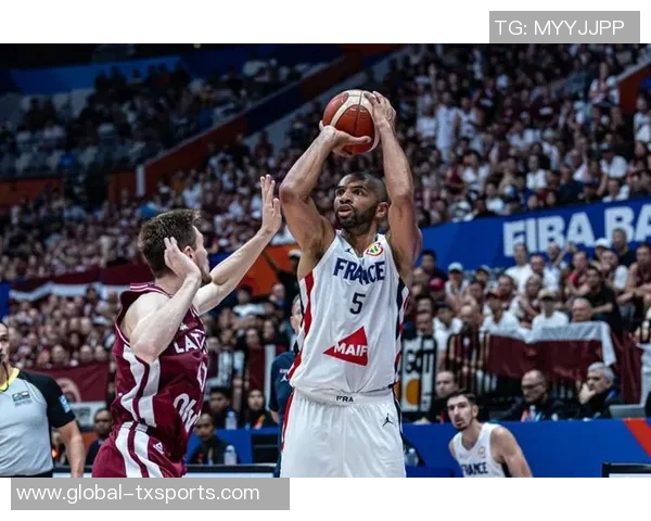 戈贝尔半场压哨补篮被判干扰球无效挑战成功引发热议 戈贝尔半场压哨补篮被判干扰球无效挑战成功引发热议