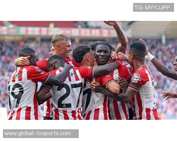 曼联发布对阵桑德兰海报多古独自亮相迎战升班马 曼联发布对阵桑德兰海报多古独自亮相迎战升班马