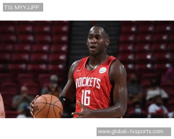 芬奇强调海兰德应展现真实自我他的挡拆与组织能力值得重视 芬奇强调海兰德应展现真实自我他的挡拆与组织能力值得重视