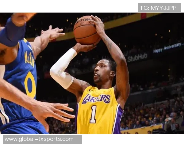 媒体人分析文班表现提升但持球进攻仍待突破与质变 媒体人分析文班表现提升但持球进攻仍待突破与质变