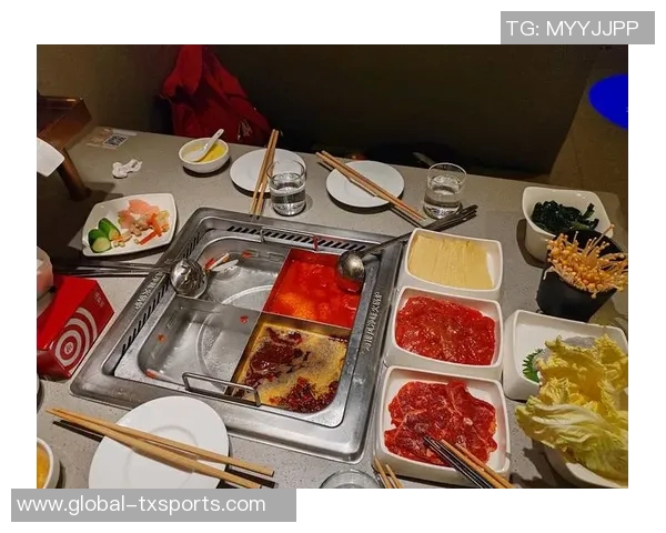 郭士强李昂美考察期间与杨瀚森共度火锅时光尽享欢乐歌声 郭士强李昂美考察期间与杨瀚森共度火锅时光尽享欢乐歌声