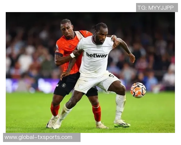 西汉姆与塞维利亚争夺齐尔克泽一月或将展开租借谈判