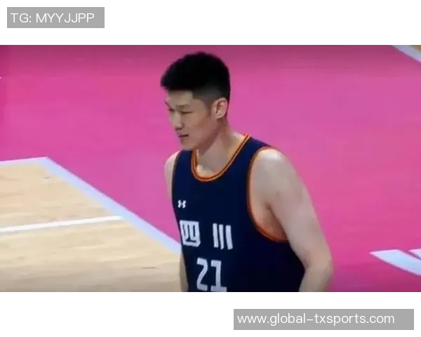 全运会小组赛胡金秋砍下33分6板四川男篮轻取中国香港队