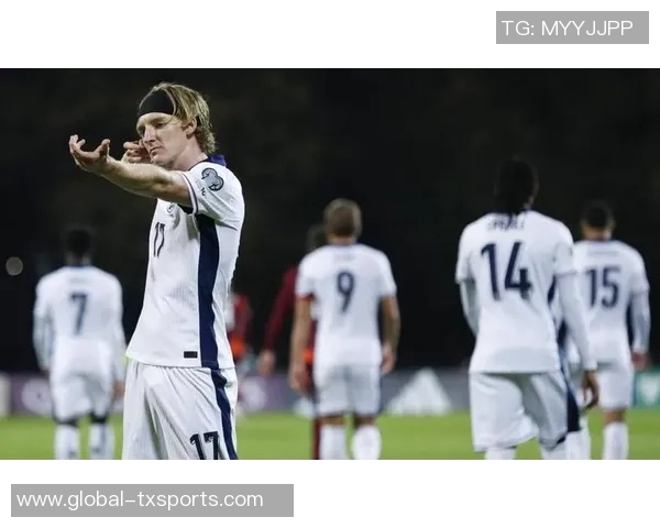 英格兰U21精彩表现恩瓦内里助攻双响刘易斯吉滕斯齐发力四球大胜