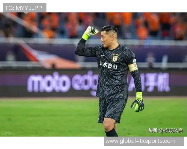 王大雷36岁庆祝里程碑荣获两件中国顶级联赛出场数纪念球衣